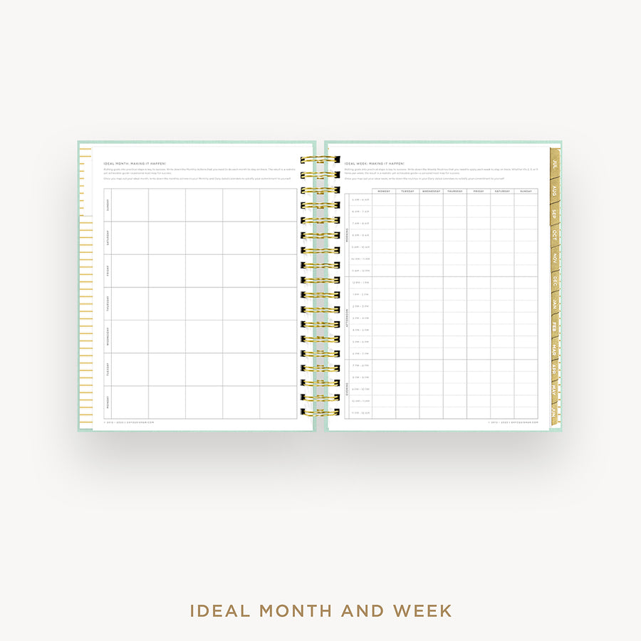 Day Designer 2024-25 daily planner: Sage Bookcloth cover with ideal week worksheet