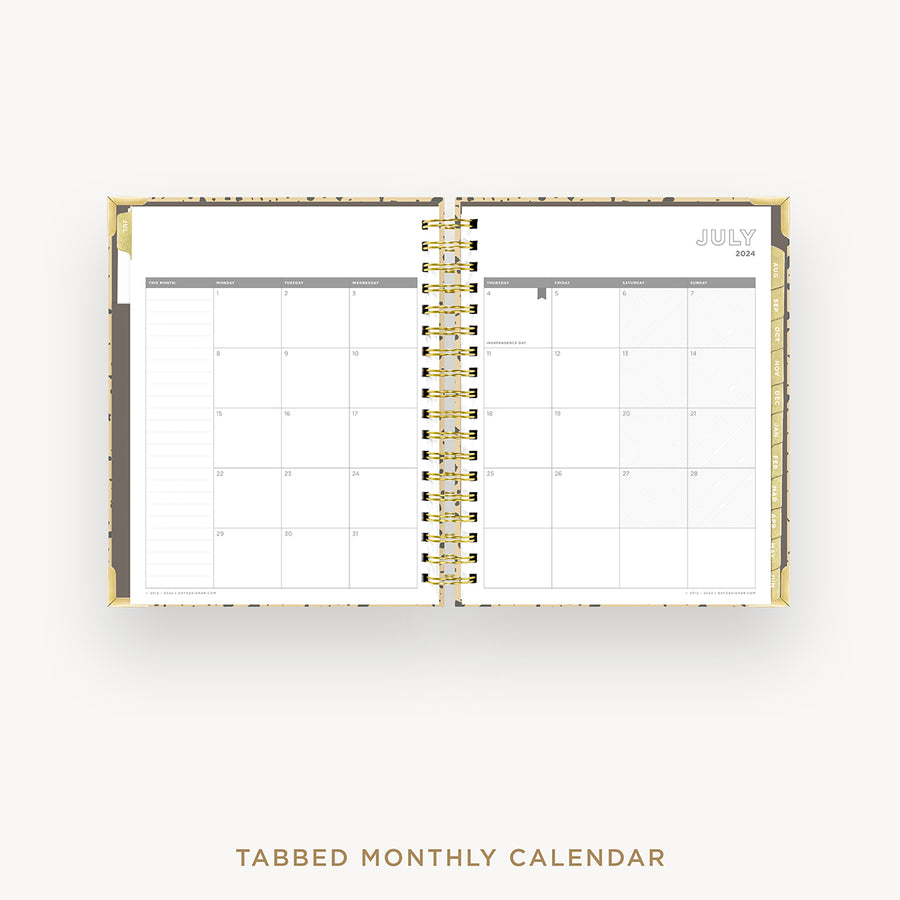 Day Designer 2024-25 weekly planner: Savannah cover with monthly calendar