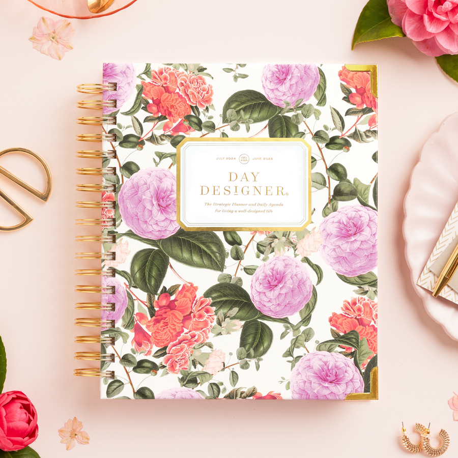 Day Designer 2024-25 daily planner: Camellia beautiful cover agenda book