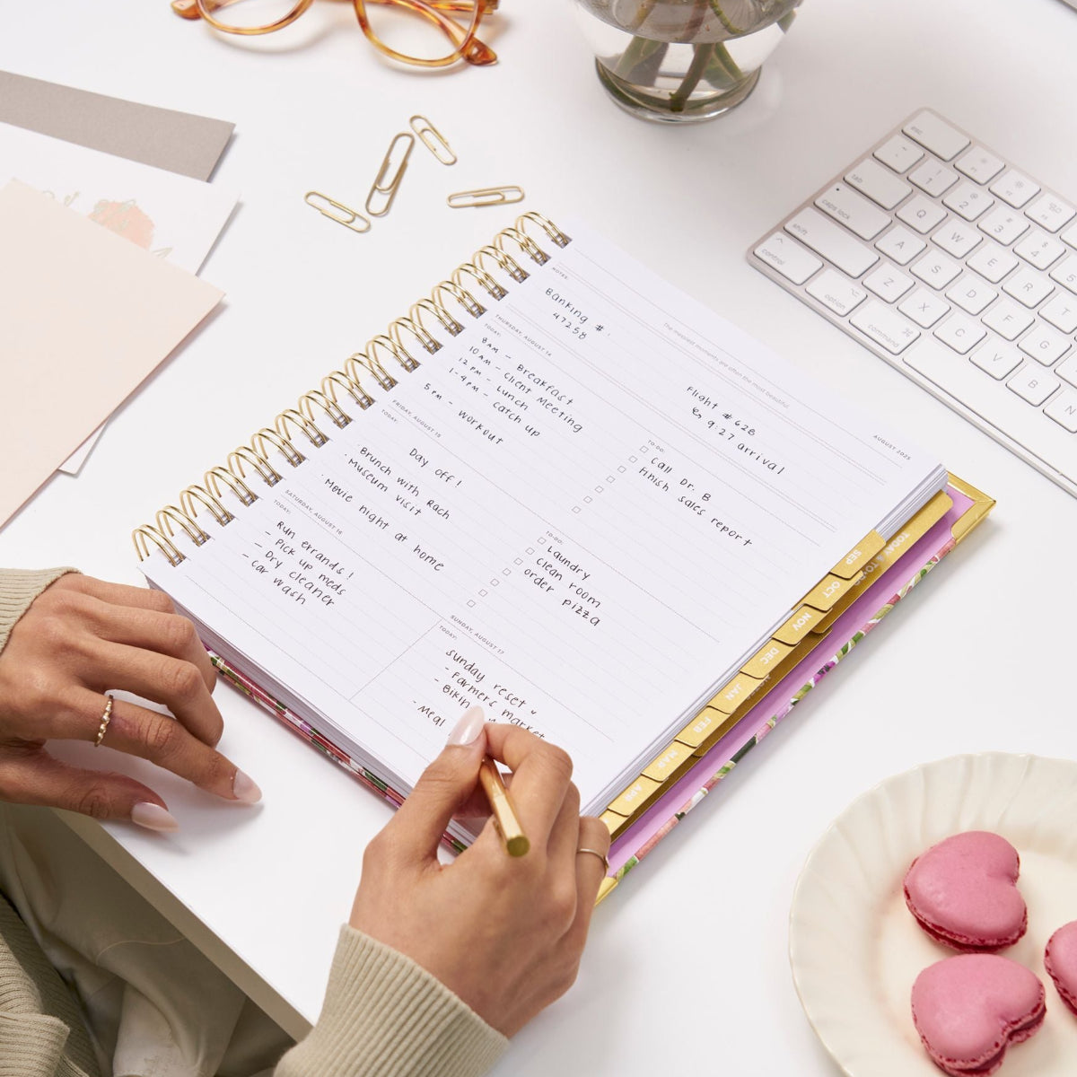 2026 Weekly Planner: Ula Bloom