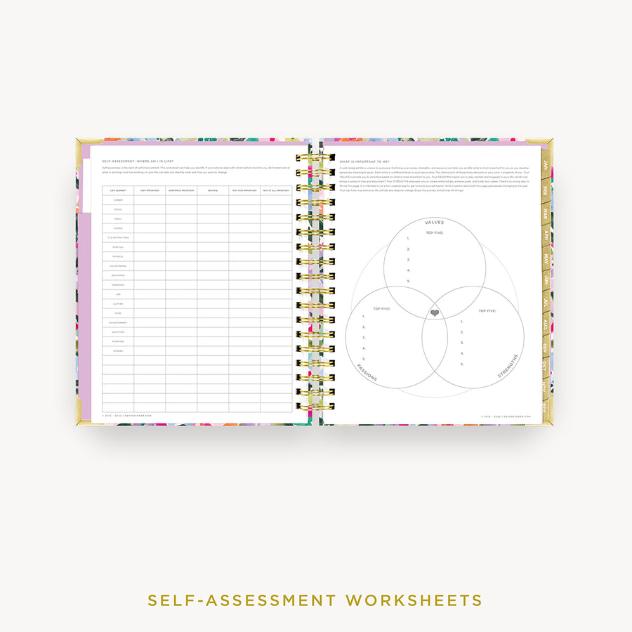Day Designer 2024 daily planner: Blurred Spring cover with self assessment worksheet