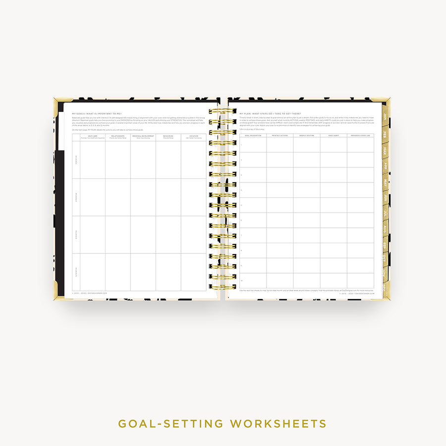 Day Designer 2024 daily planner: Painted Leopard cover with goals worksheet