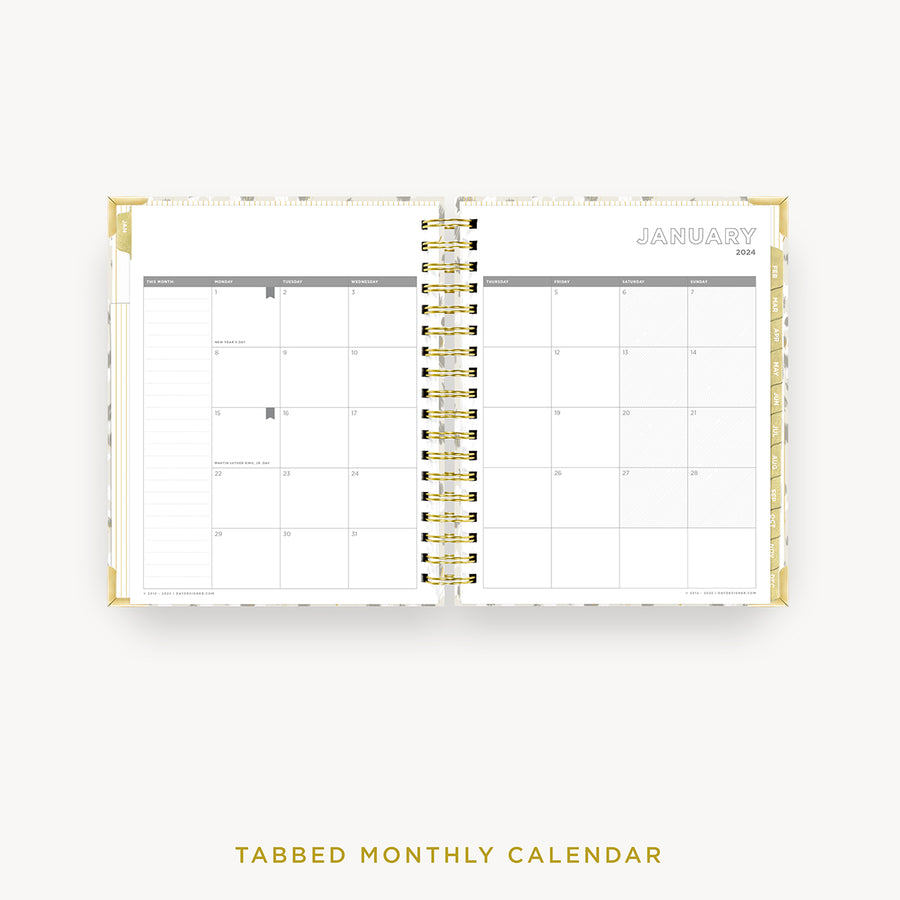 Day Designer 2024 daily planner: Chic cover with monthly calendar