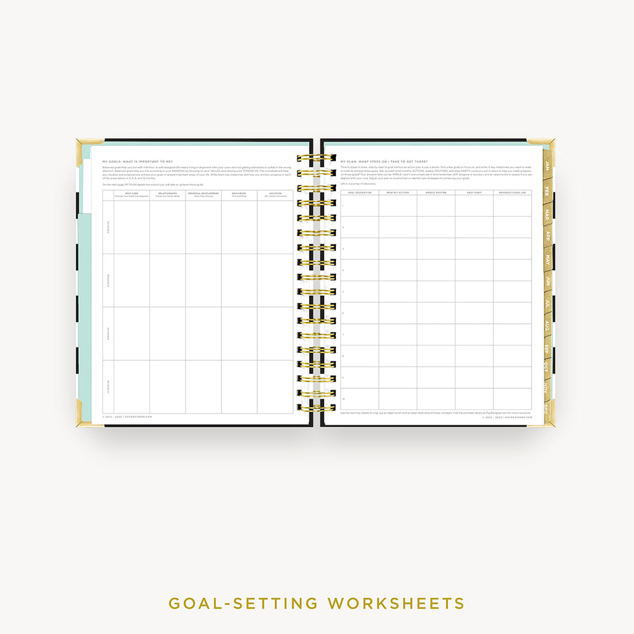 Day Designer 2024 weekly planner: Black Stripe cover with goals worksheet