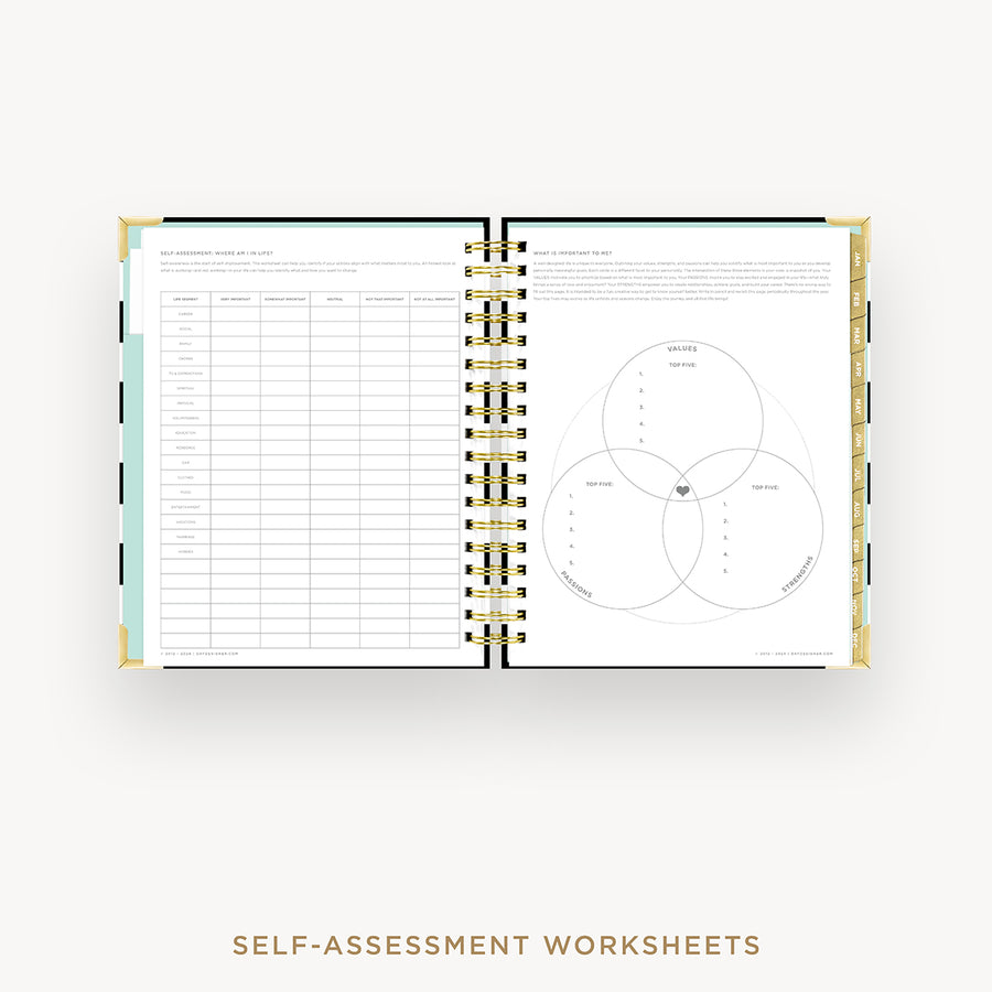 Day Designer 2025 daily planner: Black Stripe cover with self assessment worksheet