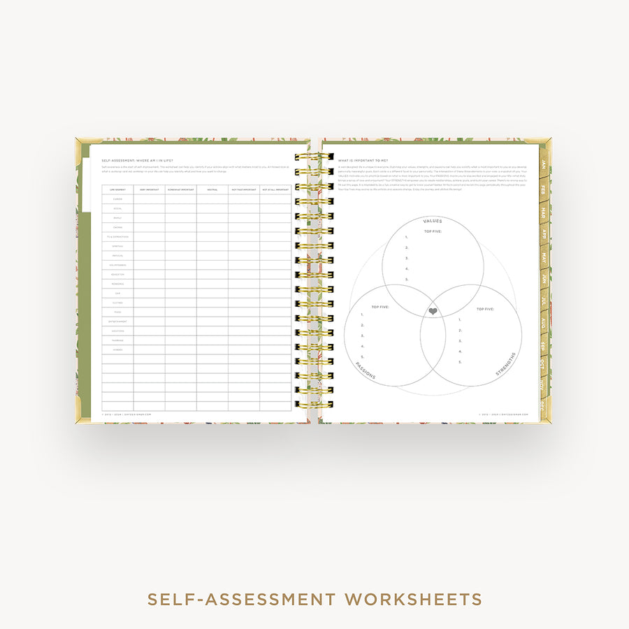 Day Designer 2025 daily planner: Menagerie cover with self assessment worksheet