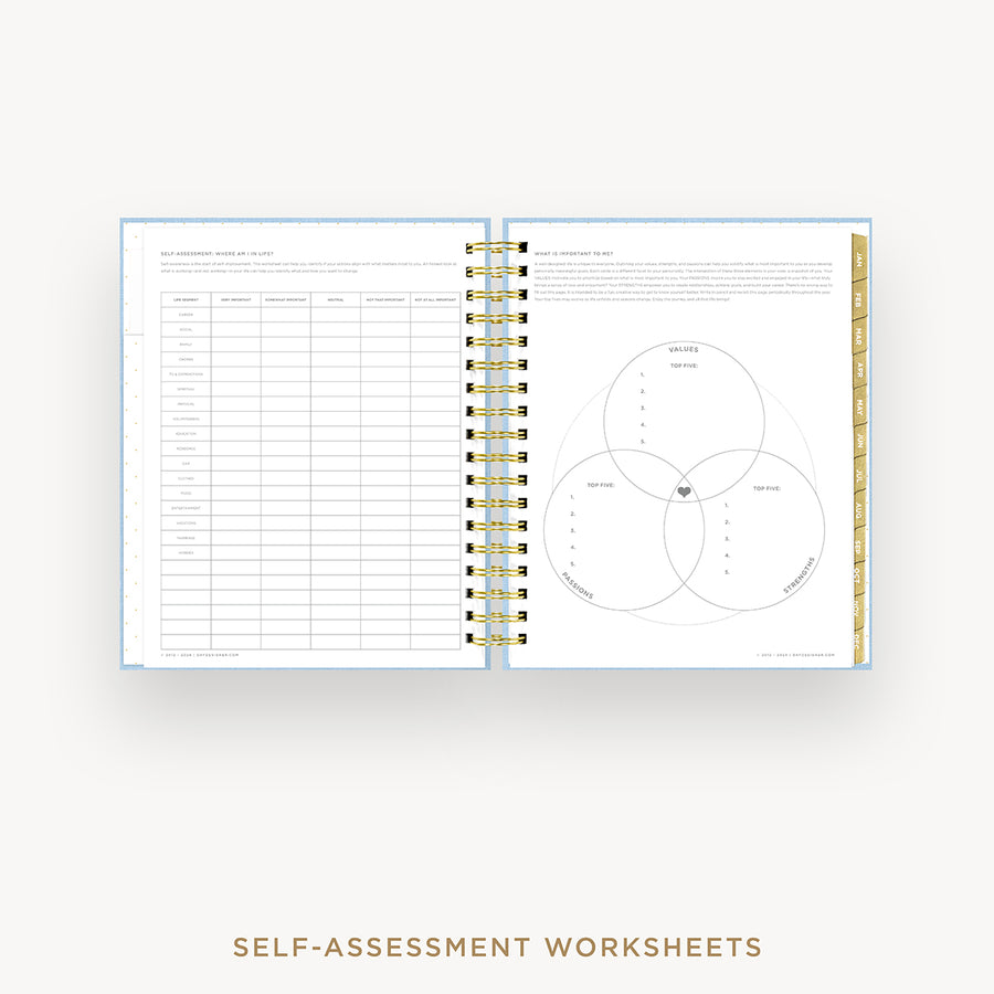 Day Designer 2025 daily planner: Chambray Bookcloth cover with self assessment worksheet