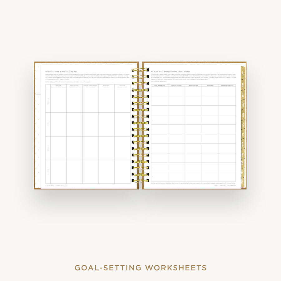 Day Designer 2025 daily planner: Caramel Latte Pebble Texture cover with goals worksheet