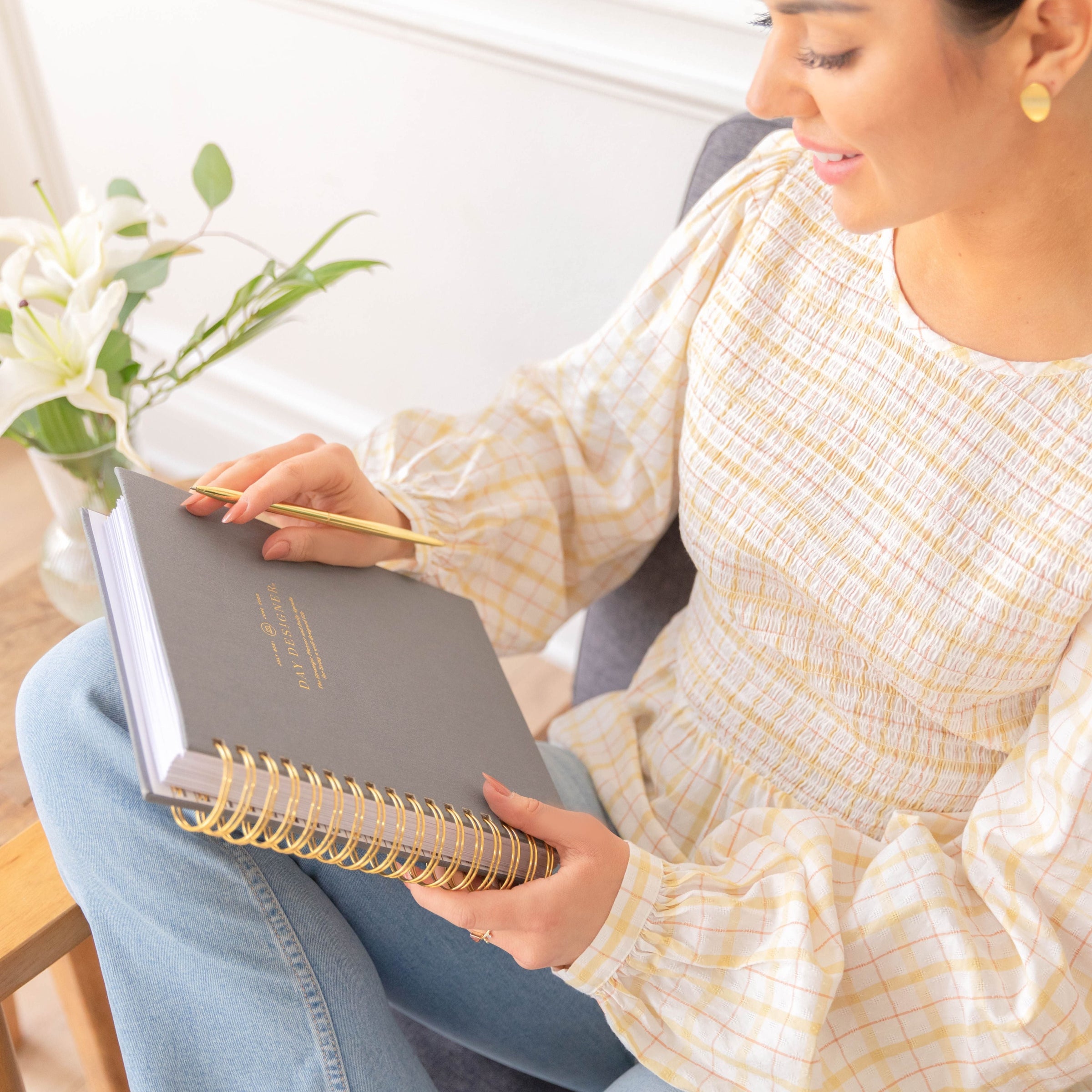 2027 Mini Daily Planner: Charcoal Bookcloth