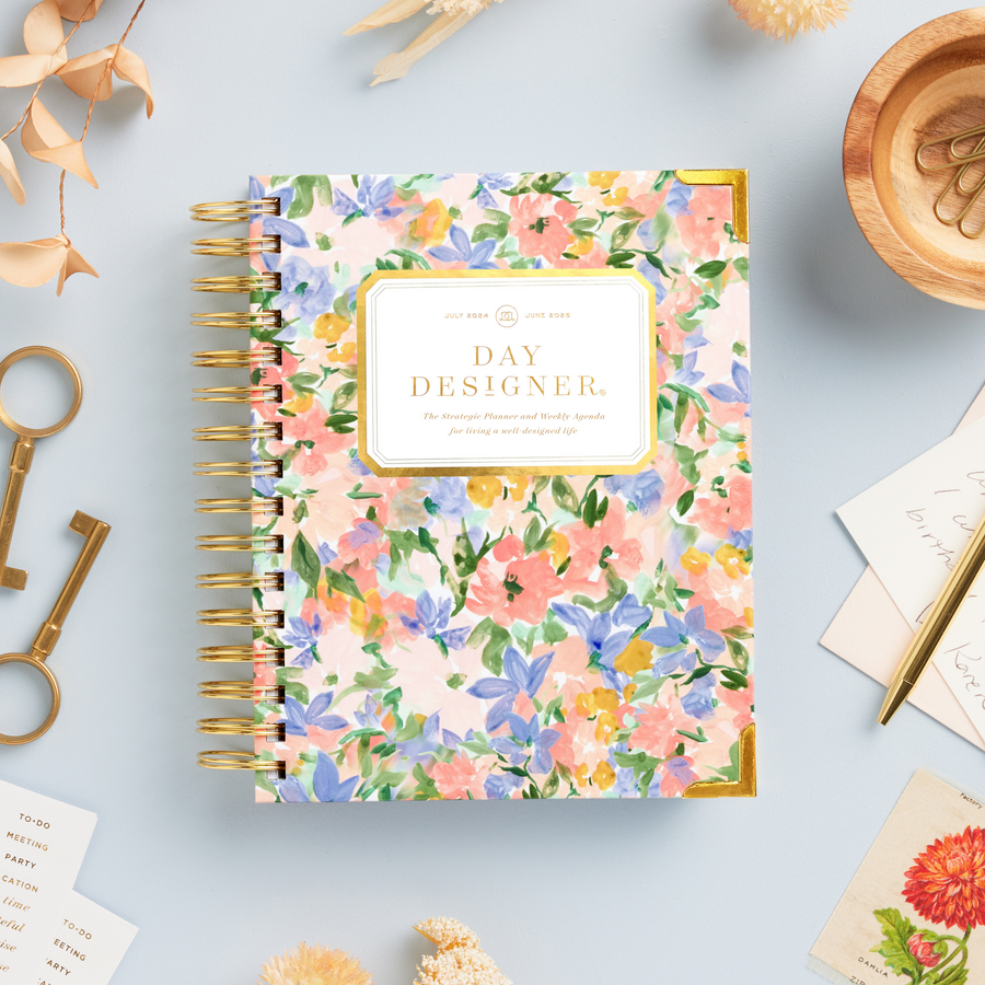 Day Designer 2024-25 mini weekly planner: Lorelei beautiful cover agenda book