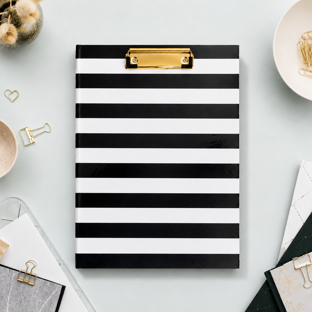 Clipfolio: Black Stripe