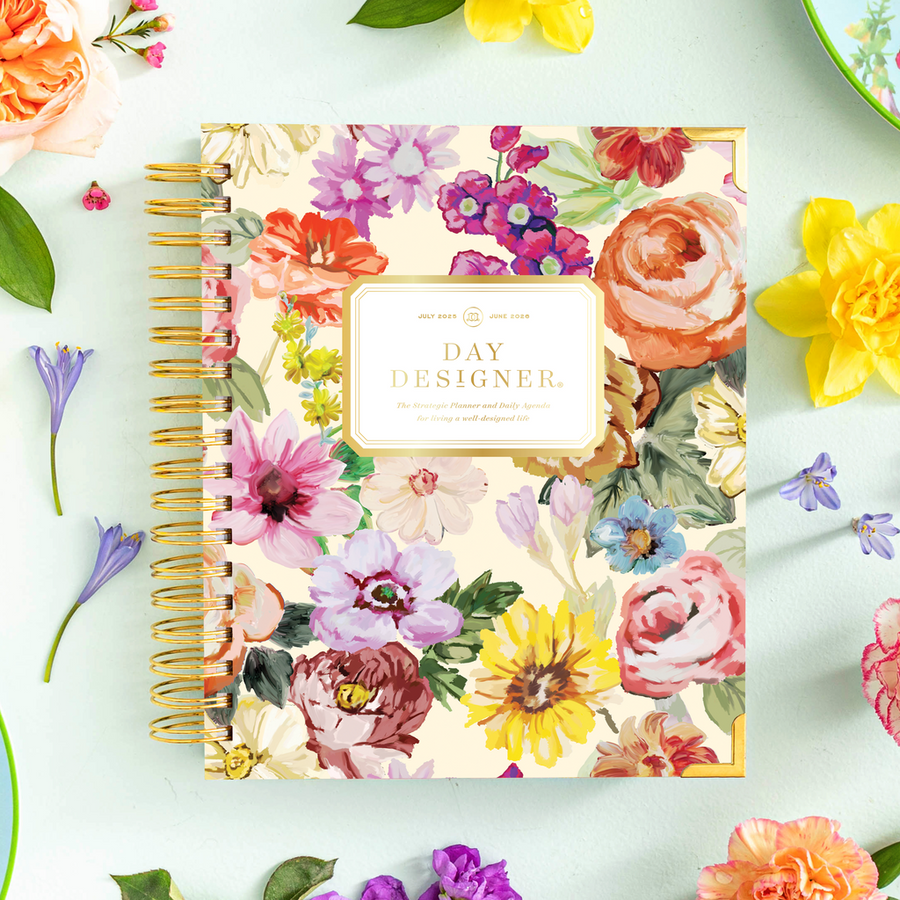 Day Designer 2025-26 daily planner: Oh So Lovely beautiful cover agenda book