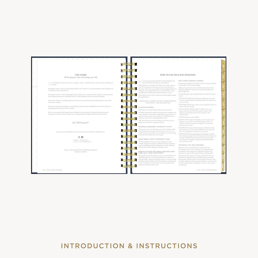Day Designer 2026-27 weekly planner: Navy Bookcloth cover with introduction
