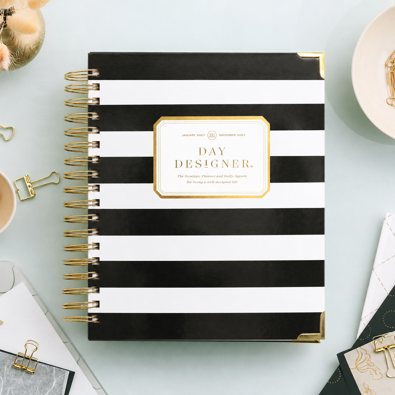 2027 Daily Planner: Black Stripe