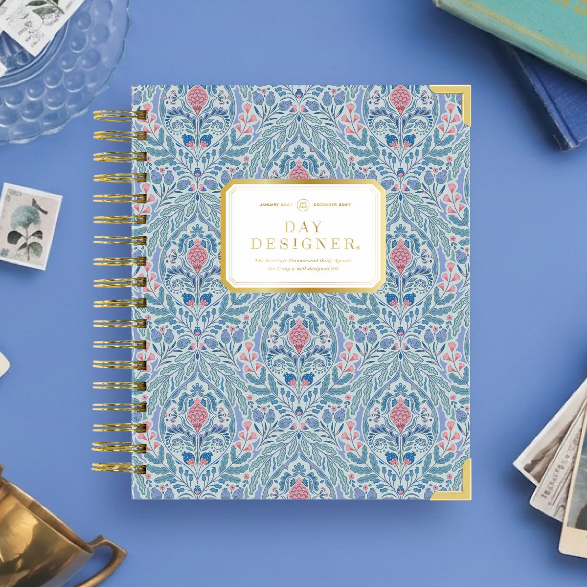 2027 Daily Planner: Olivia Damask