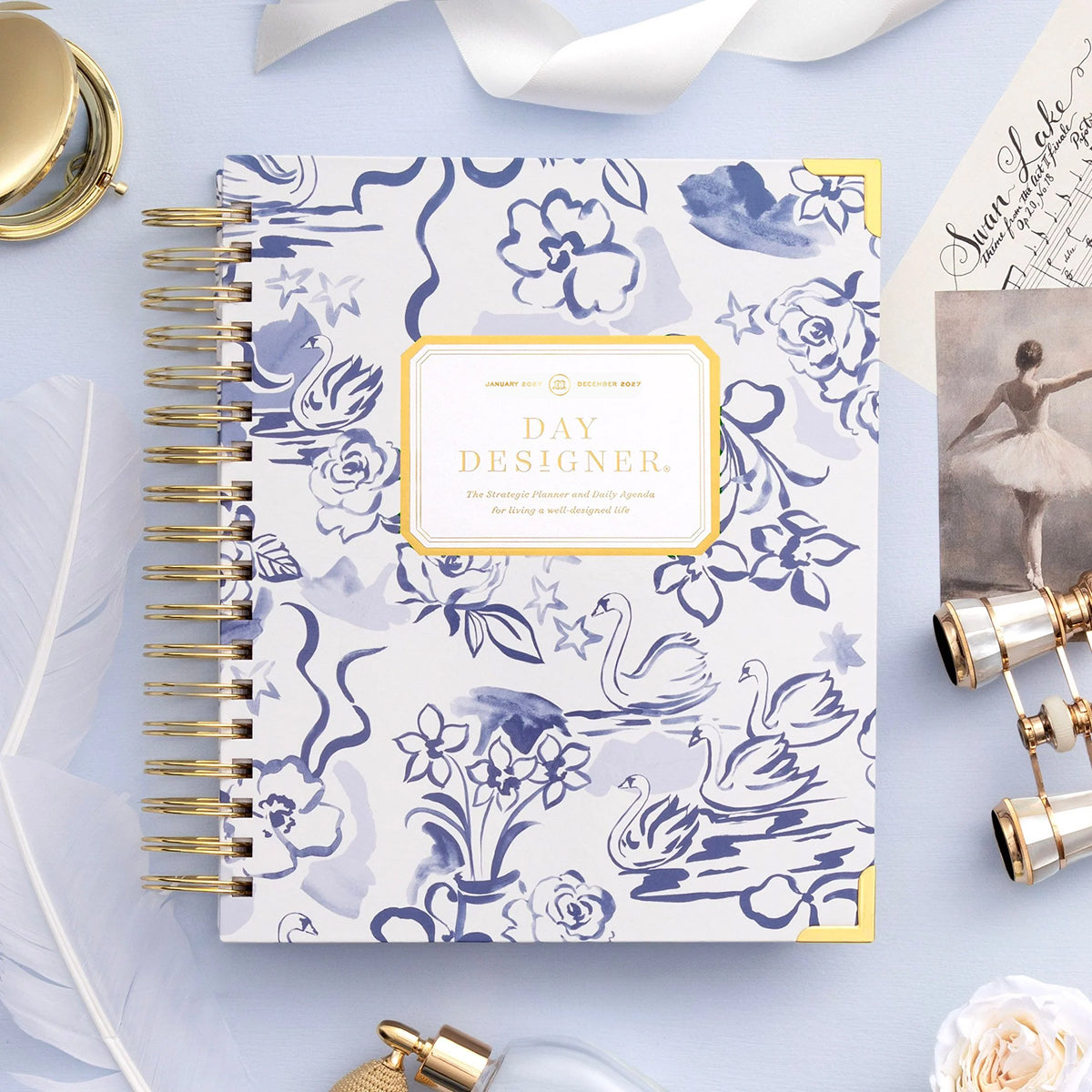 2027 Daily Planner: Swan Lake