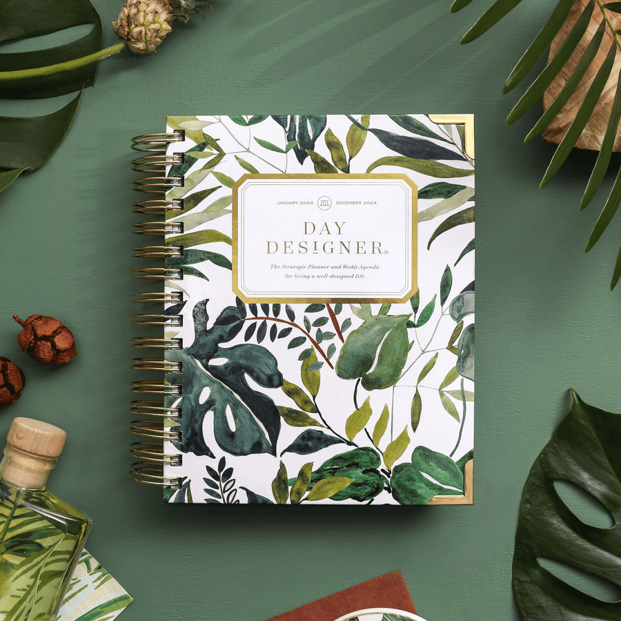 Day Designer 2024 mini weekly planner: Bali beautiful cover agenda book