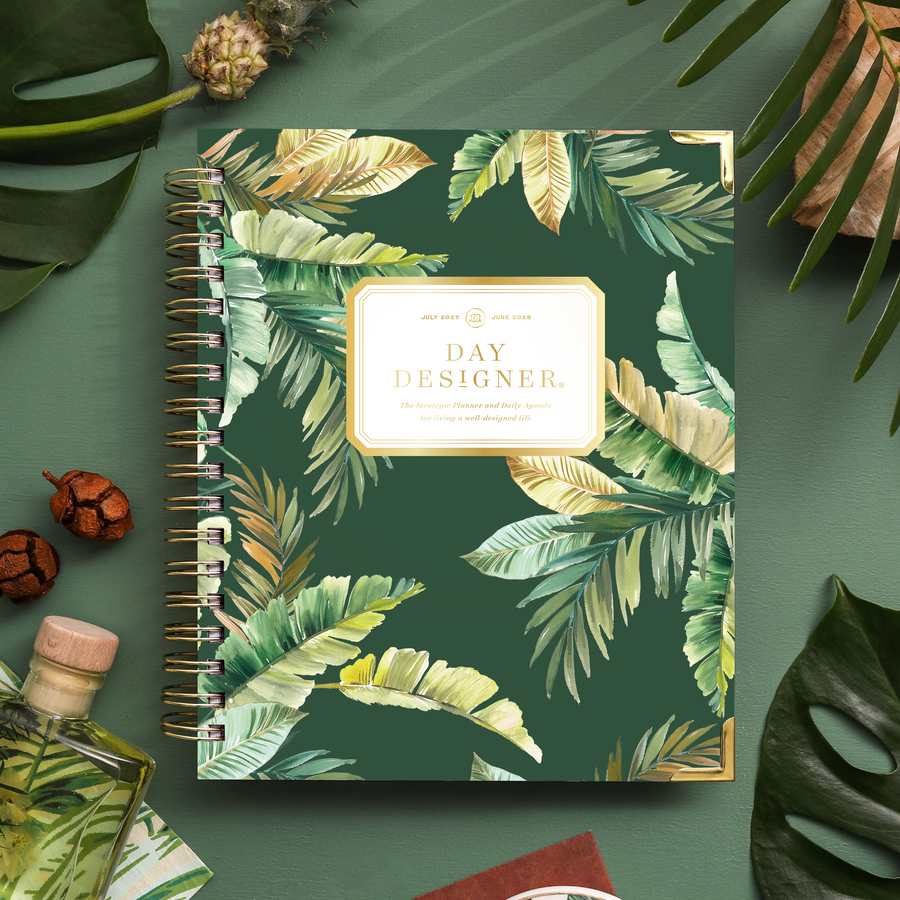 Day Designer 2025-26 daily planner: St. Barts beautiful cover agenda book