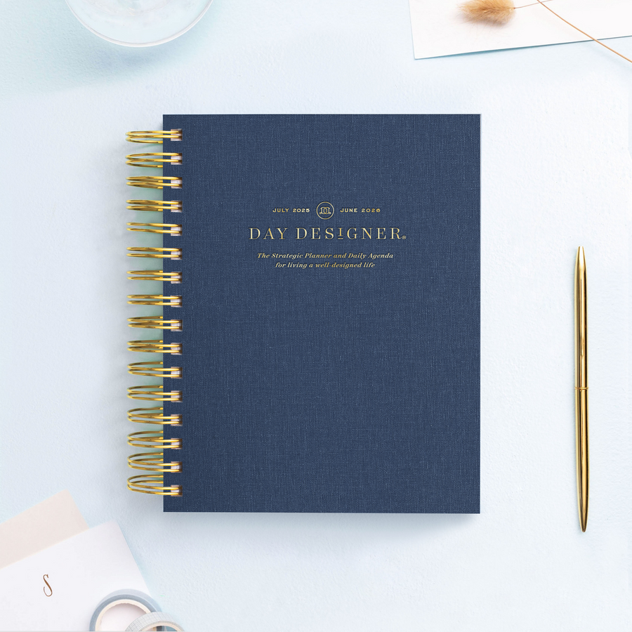 Day Designer 2025-26 mini daily planner: Navy Bookcloth beautiful cover agenda book