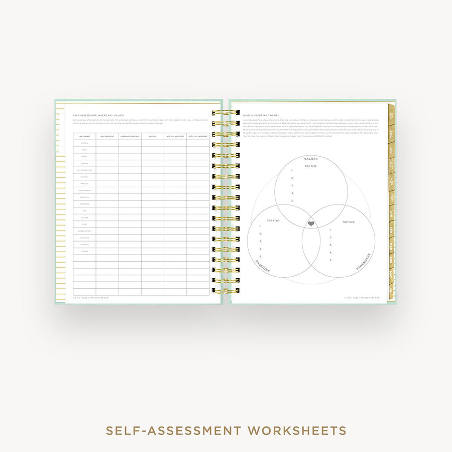 Day Designer 2025-26 daily planner: Sage Bookcloth cover with self assessment worksheet