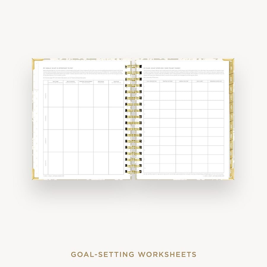 Day Designer 2025-26 daily planner: Silhouette cover with goals worksheet