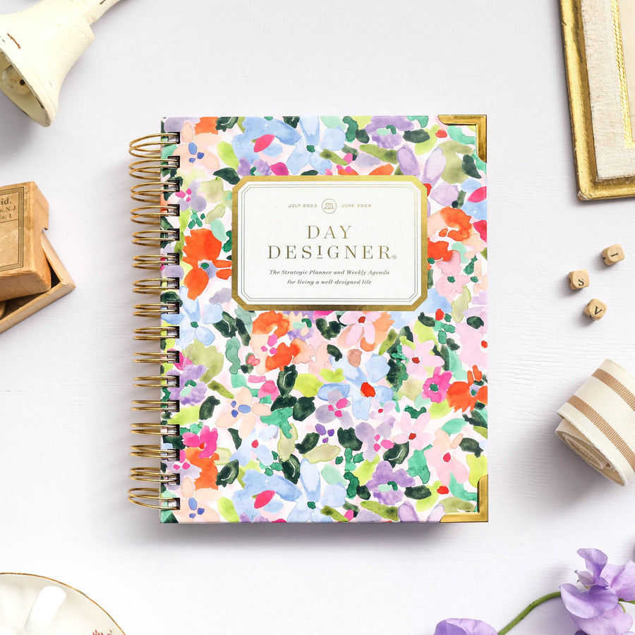 Day Designer's 2023-24 Weekly Mini Planner Blurred Spring with beautiful cover agenda book.