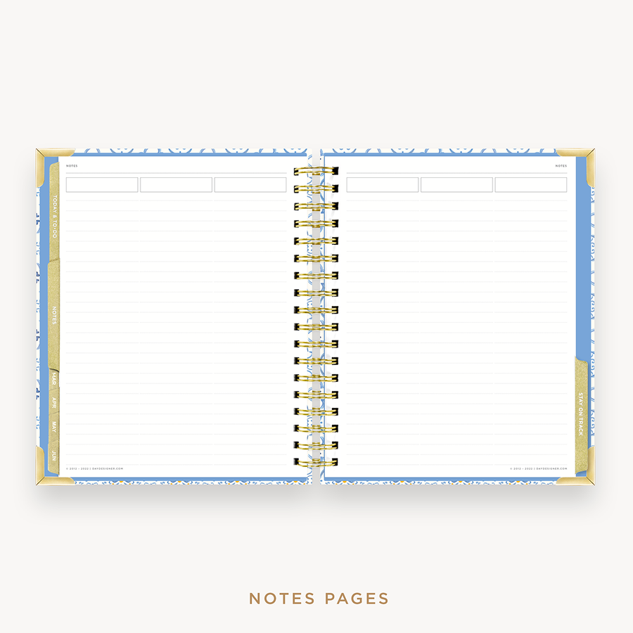 Day Designer's 2023 Weekly Planner Casa Bella with note taking page.