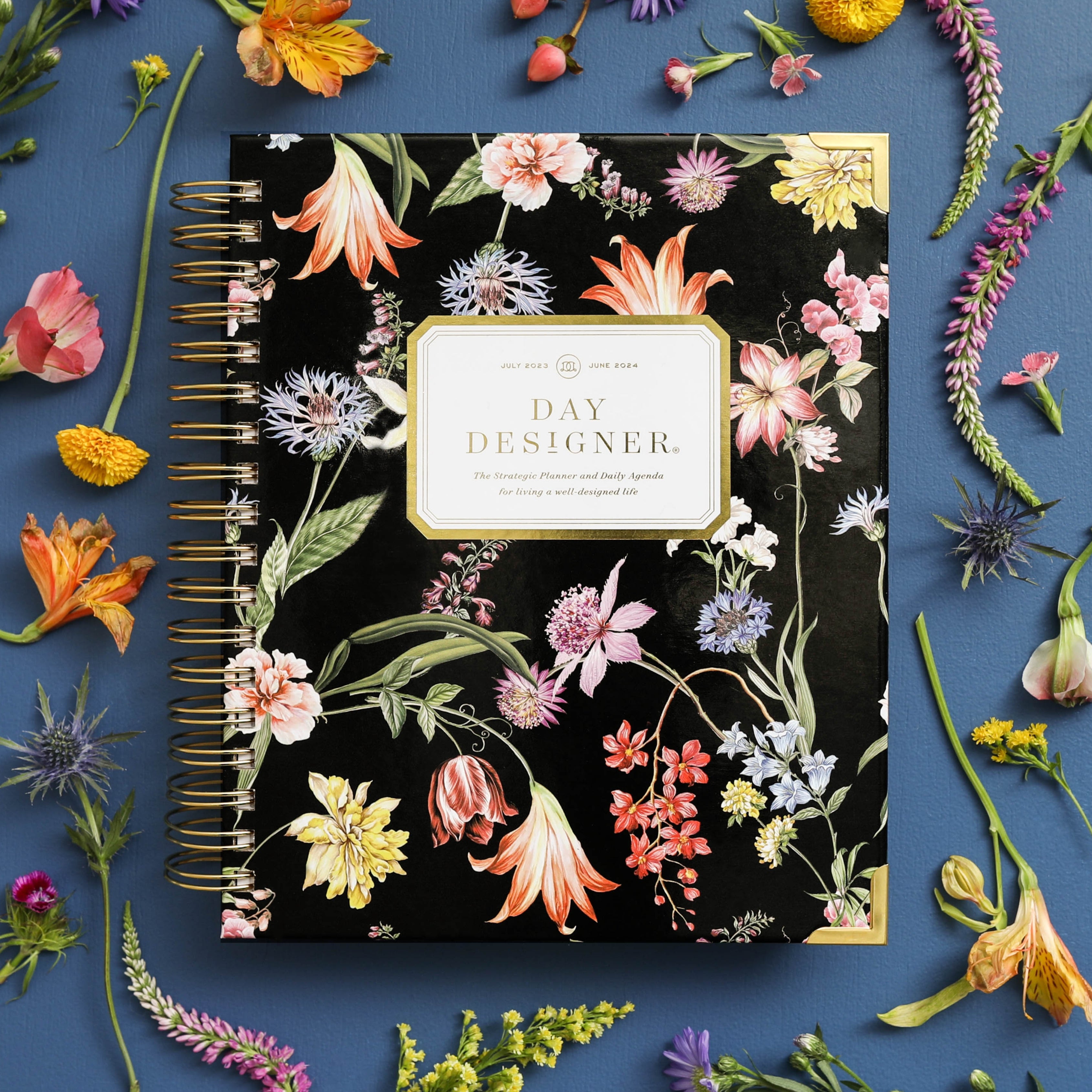 2023-24 Daily Planner: Wild Blooms